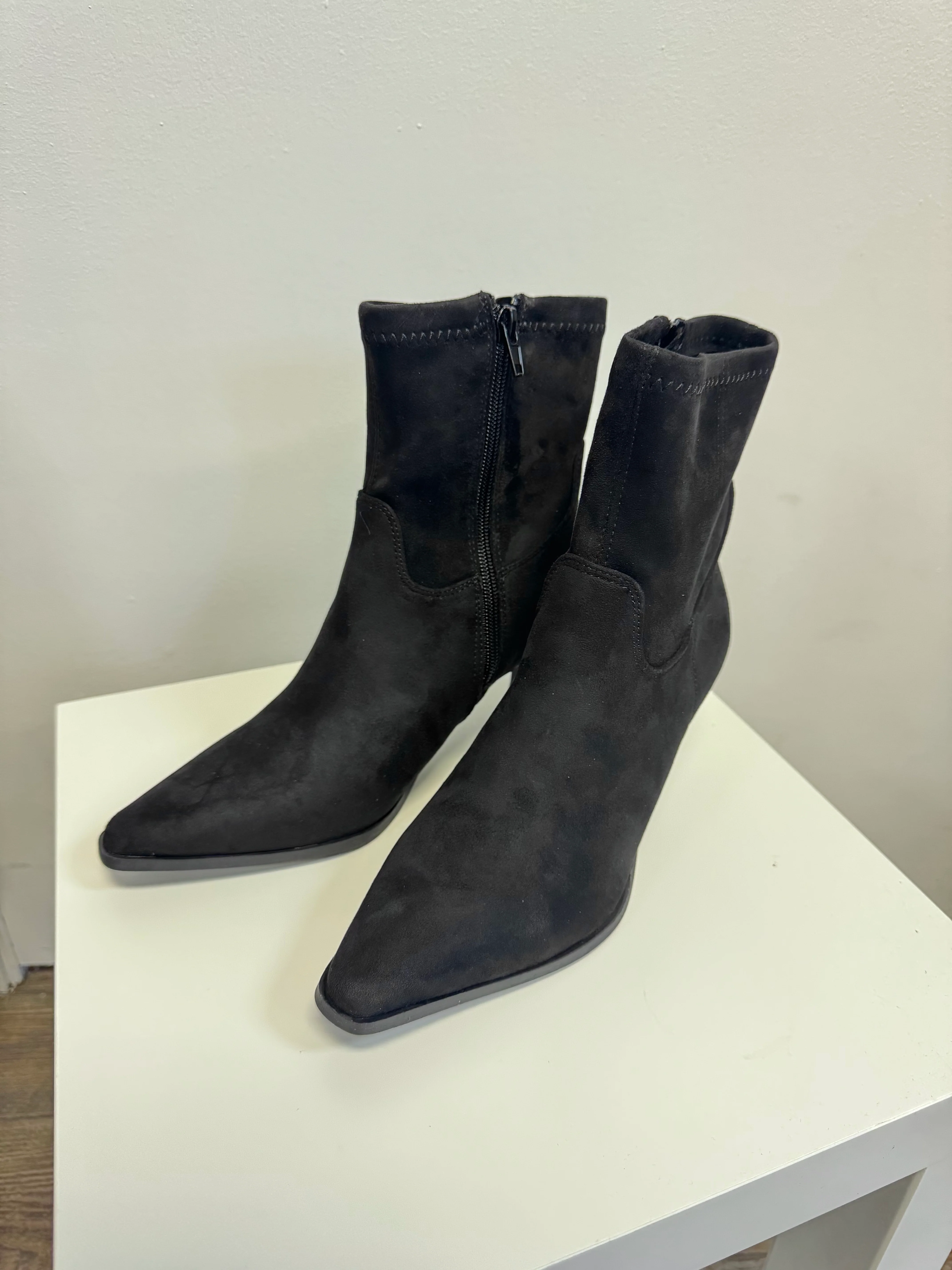 MIA Aletta Boot-Black-Boots-MIA-The Silo Boutique, Women's Fashion Boutique Located in Warren and Grand Forks North Dakota